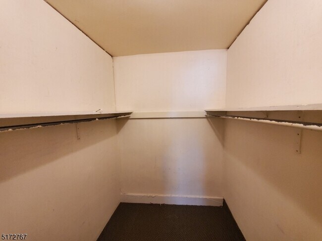 Building Photo - 26 Cook Ave