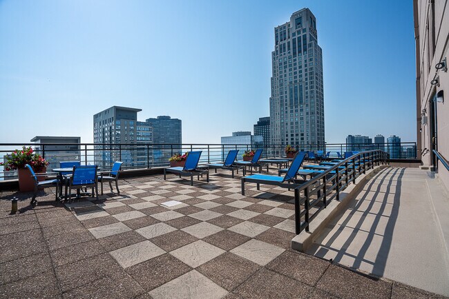 Foto del edificio - 401 E Ontario St