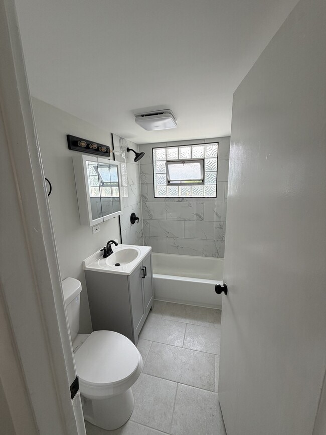 Foto del edificio - 7810 S Escanaba Ave