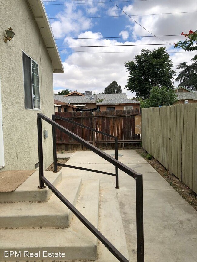 Foto del edificio - 3 br, 2 bath House - 1211 Tulare St.