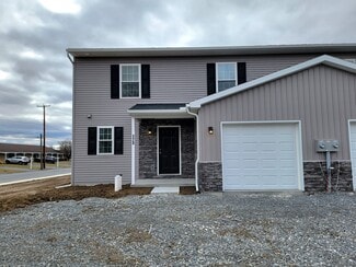 Building Photo - 173 Robert Cir