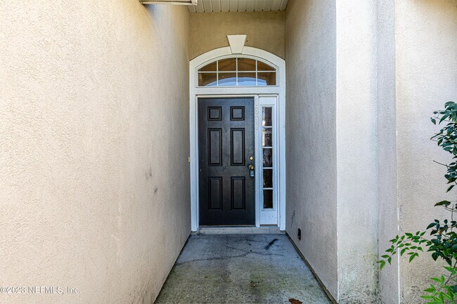Foto del edificio - 1880 Creekview Dr