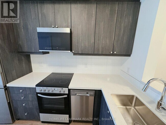 Photo du bâtiment - 51 Clarington Blvd