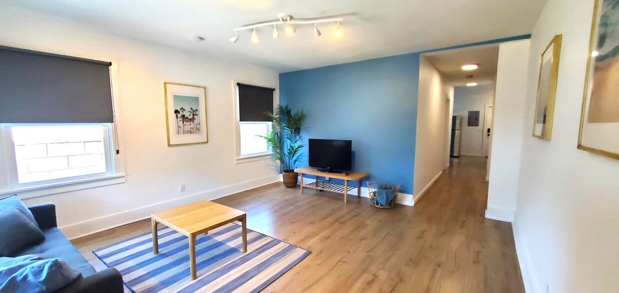 1311 Roland Curtis Pl Unit 1311, Los Angeles, CA 90062 Apartments in