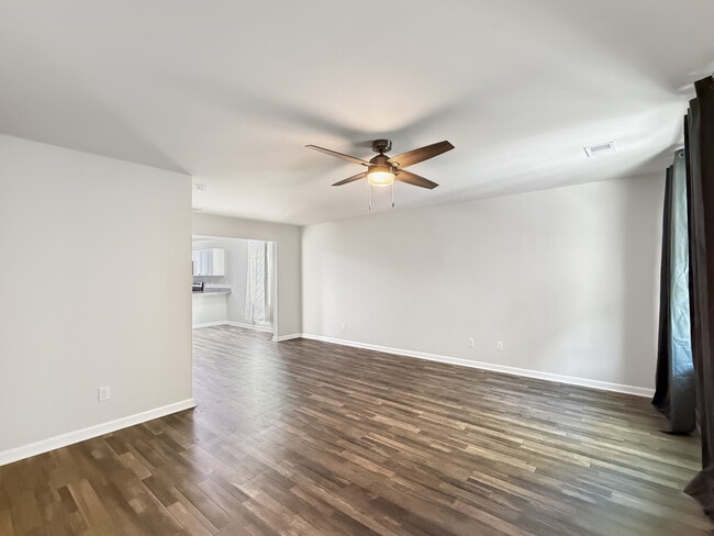 Building Photo - 140 Palmetto Breeze Cir