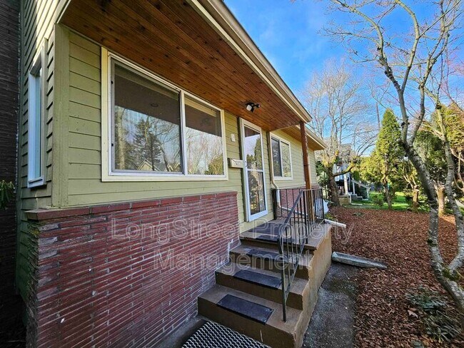 Foto del edificio - 5800 N Princeton St