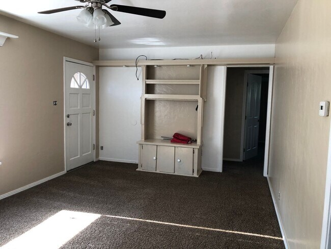 Foto del edificio - 801 S Bradley St