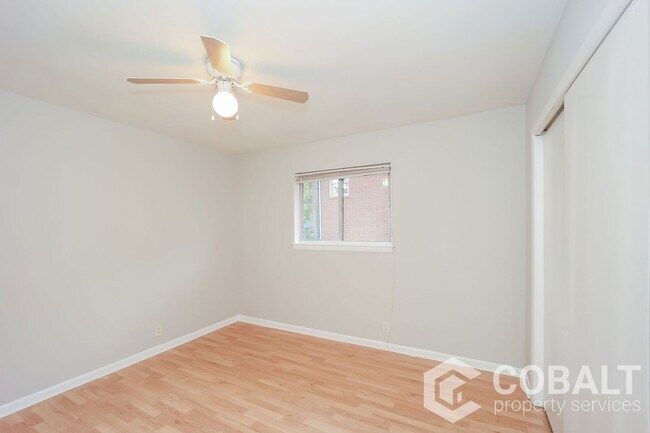 Foto del edificio - 905 Greenwood Ave NE