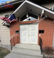 Building Photo - 316 Cedar Ave