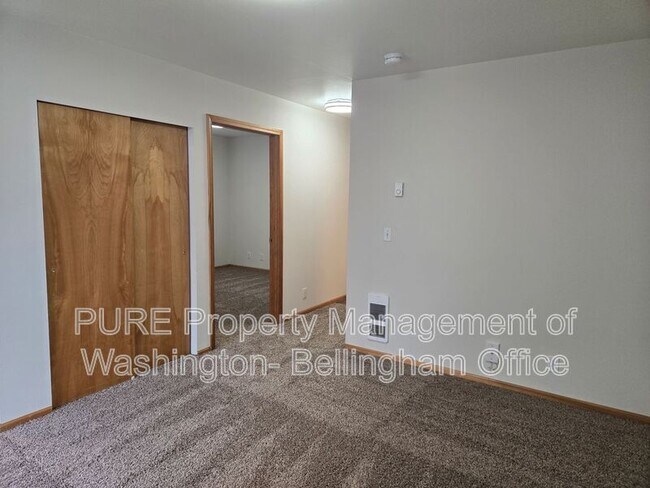 Foto del edificio - 3150 W Maplewood Ave