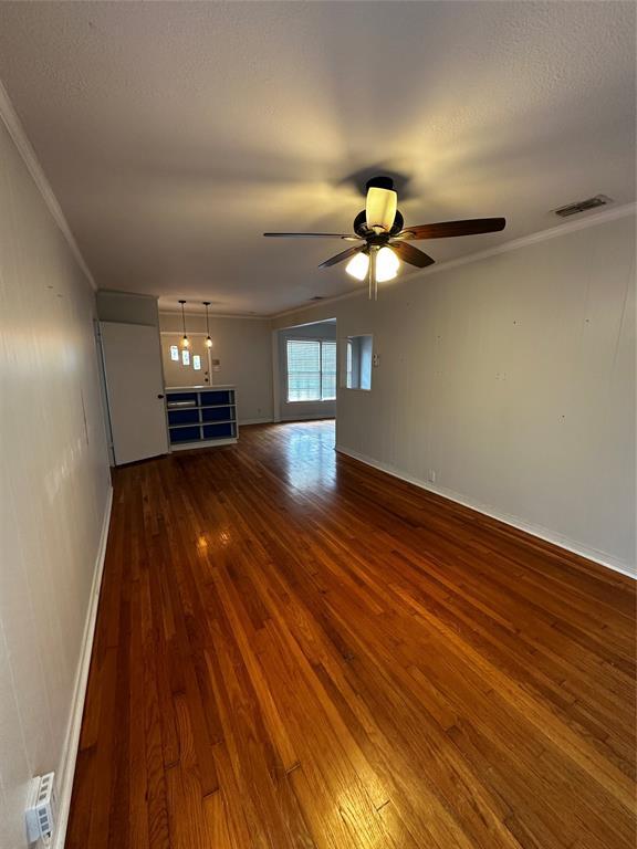 Building Photo - 2639 W 45th St