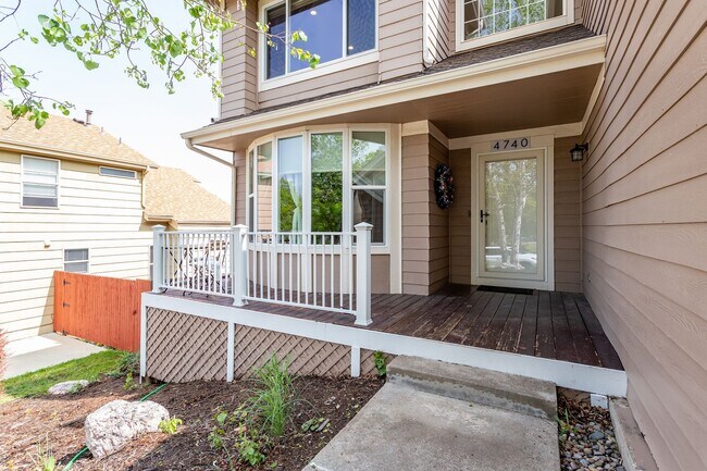 Foto del edificio - Charming 4-Bedroom Home in Prime Location!!!