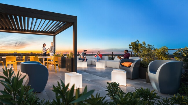 Building Photo - Savana sur le Parc