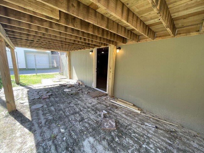Building Photo - 1811 32nd St