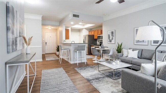 Foto del edificio - 2700 Pine Tree Rd NE