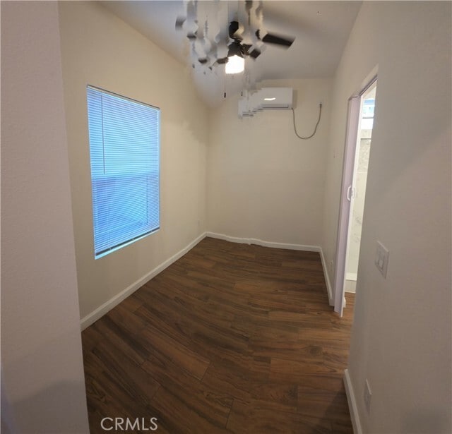 Foto del edificio - 1496 Powell Way