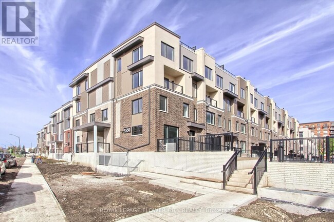 Building Photo - 3550-3550 Colonial Dr