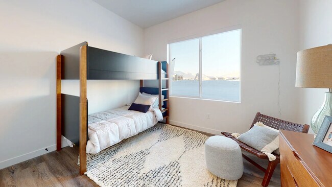 Building Photo - 1234 S Sawmill Blvd