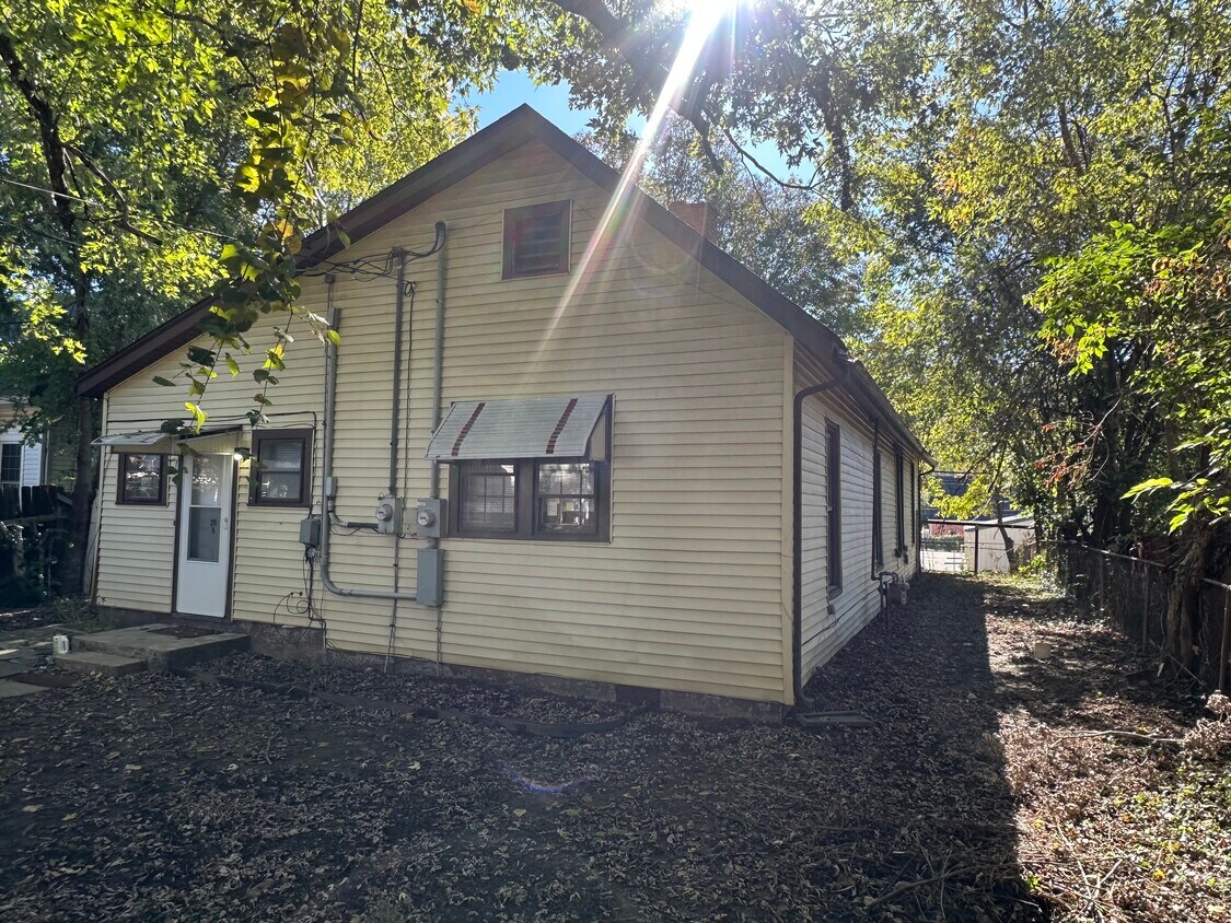 Foto principal - 218 Holmes St