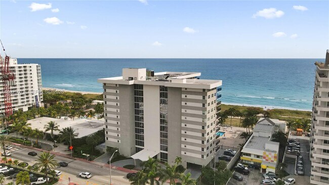 Foto del edificio - 9273 Collins Ave