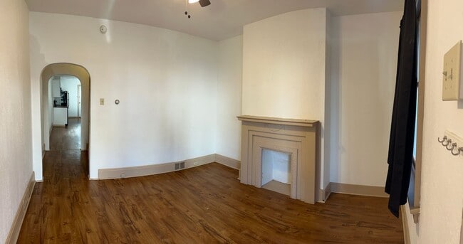 Building Photo - Lawrenceville 2 Bedroom House
