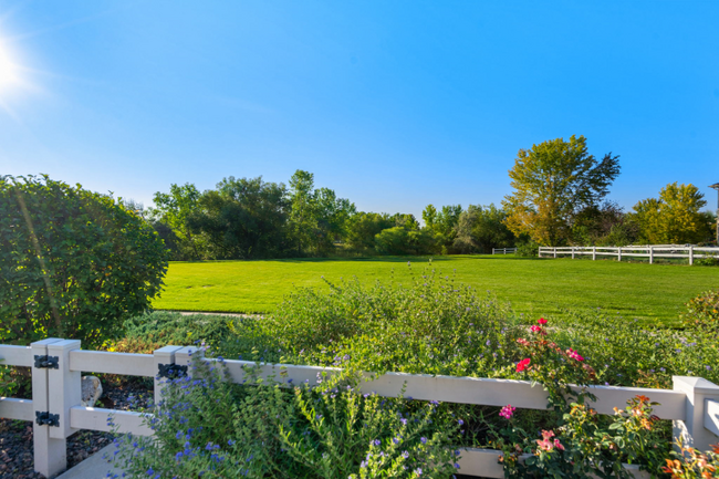 Building Photo - 154 Bayside Cir