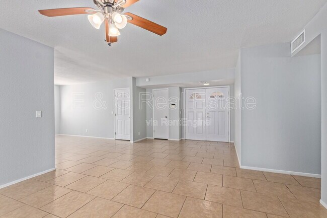 Foto del edificio - 2609 N Nebraska St