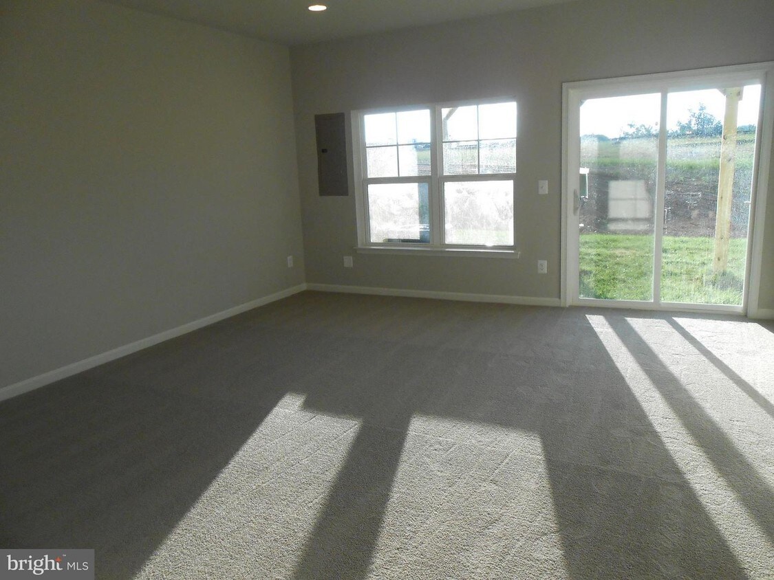 Foto principal - 107 Fading Star Ct