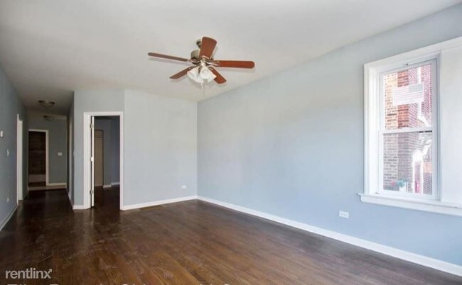 Foto del edificio - 3 br, 1 bath Apartment - 7201 S Perry Ave