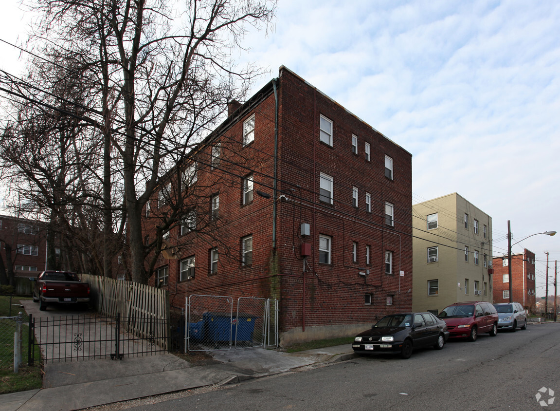 Building Photo - 4915 Ayers Pl SE