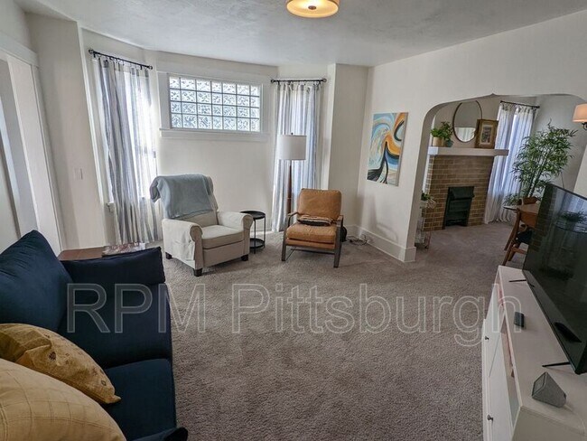 Foto del edificio - 2711 Broadway Ave