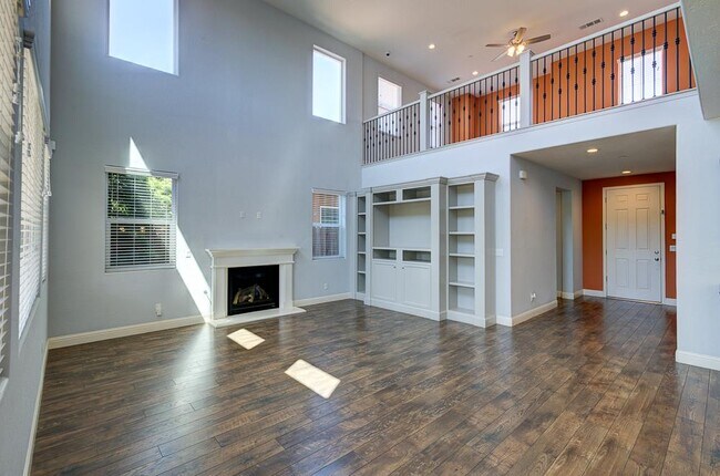 Building Photo - 1148 Cordova Ave