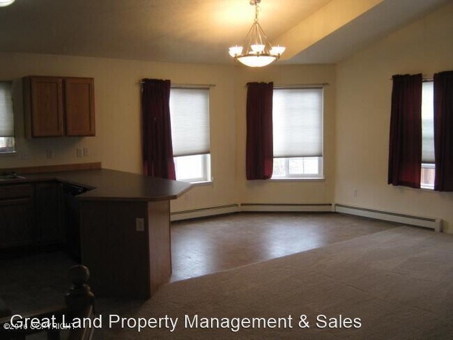 Building Photo - 2 br, 2.5 bath House - 11872 Galloway Lp