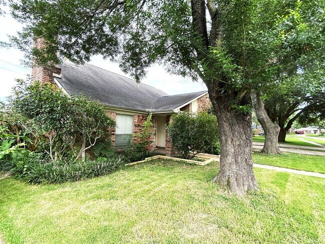 Building Photo - 119 Asheboro Dr