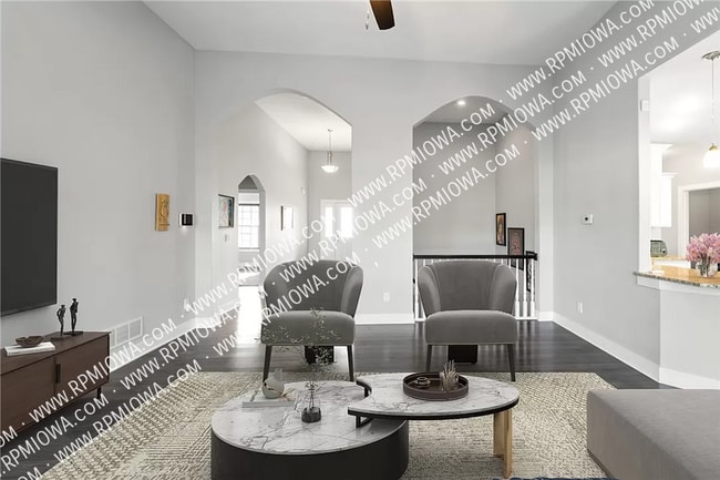 Building Photo - EXECUTIVE RANCH!! 5 Bedroom, 3 Bathroom Ho...