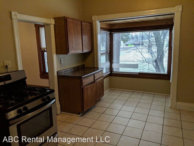 Building Photo - 2 br, 1 bath House - 126 Weed Street