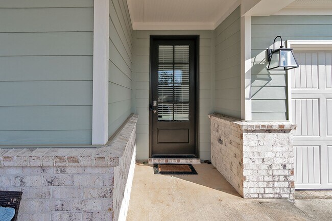 Foto del edificio - Available 6/01/26 in Woodland Creek
