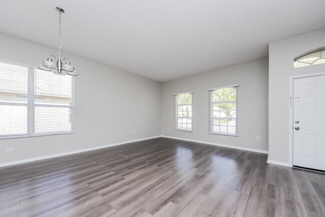 Building Photo - 30313 Pga Dr