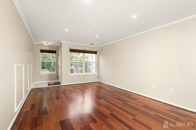 Building Photo - 302 Berkshire Dr