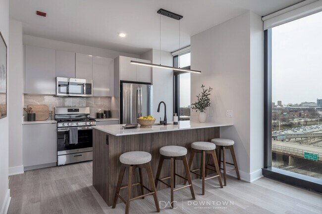 Foto del edificio - 1056 W Van Buren St