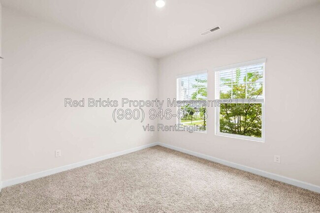 Building Photo - 7211 Bryce Ave