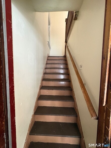 Building Photo - 797 Elm St