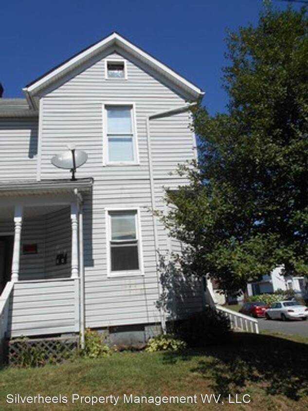 Primary Photo - 1701 Covert St