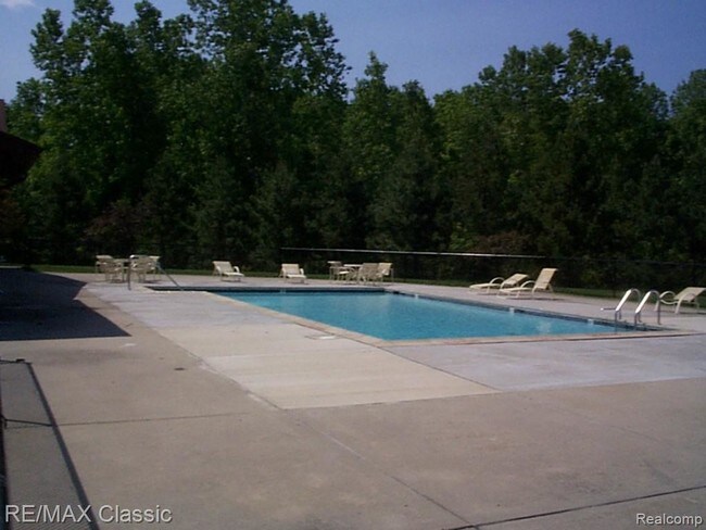 Foto del edificio - 33761 Pondview Cir