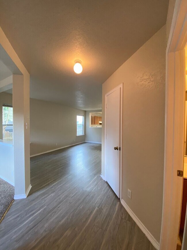 Foto del edificio - CEDAR GROVE