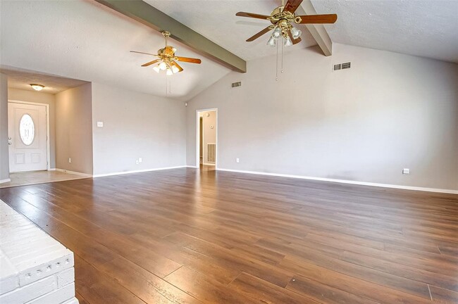 Building Photo - 17114 Quail Glen Dr