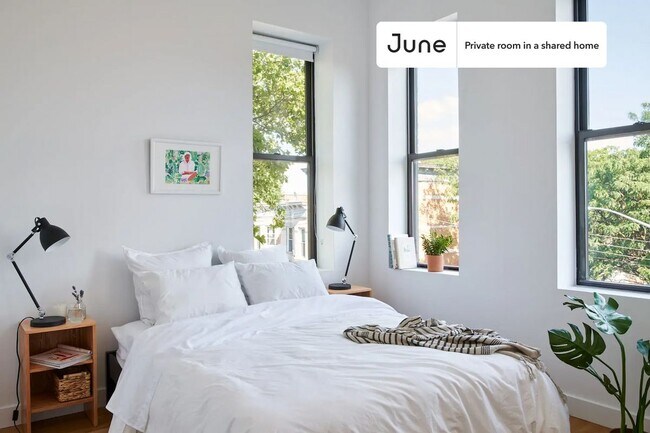 Building Photo - Tranquil ROOM at The Brower House