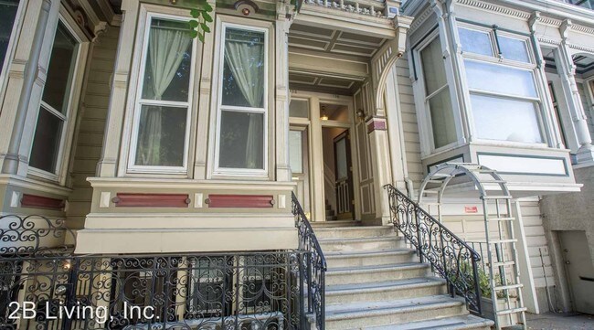 Building Photo - 136 Noe St