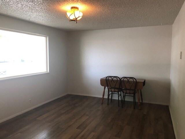 Foto del edificio - 1524 Jim Bridger Ave