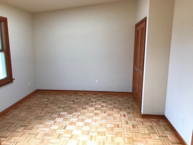 Building Photo - 3102 David Avenue